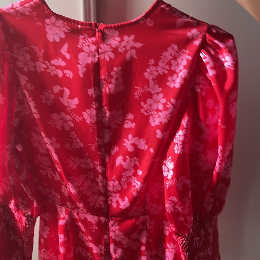 Red floral dress - Picture 4 of 6